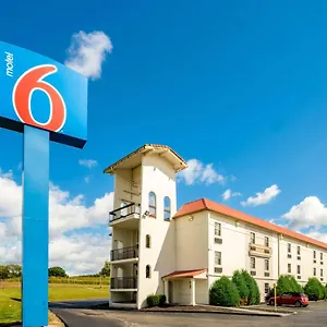 Hotel 6-hazelwood, Mo