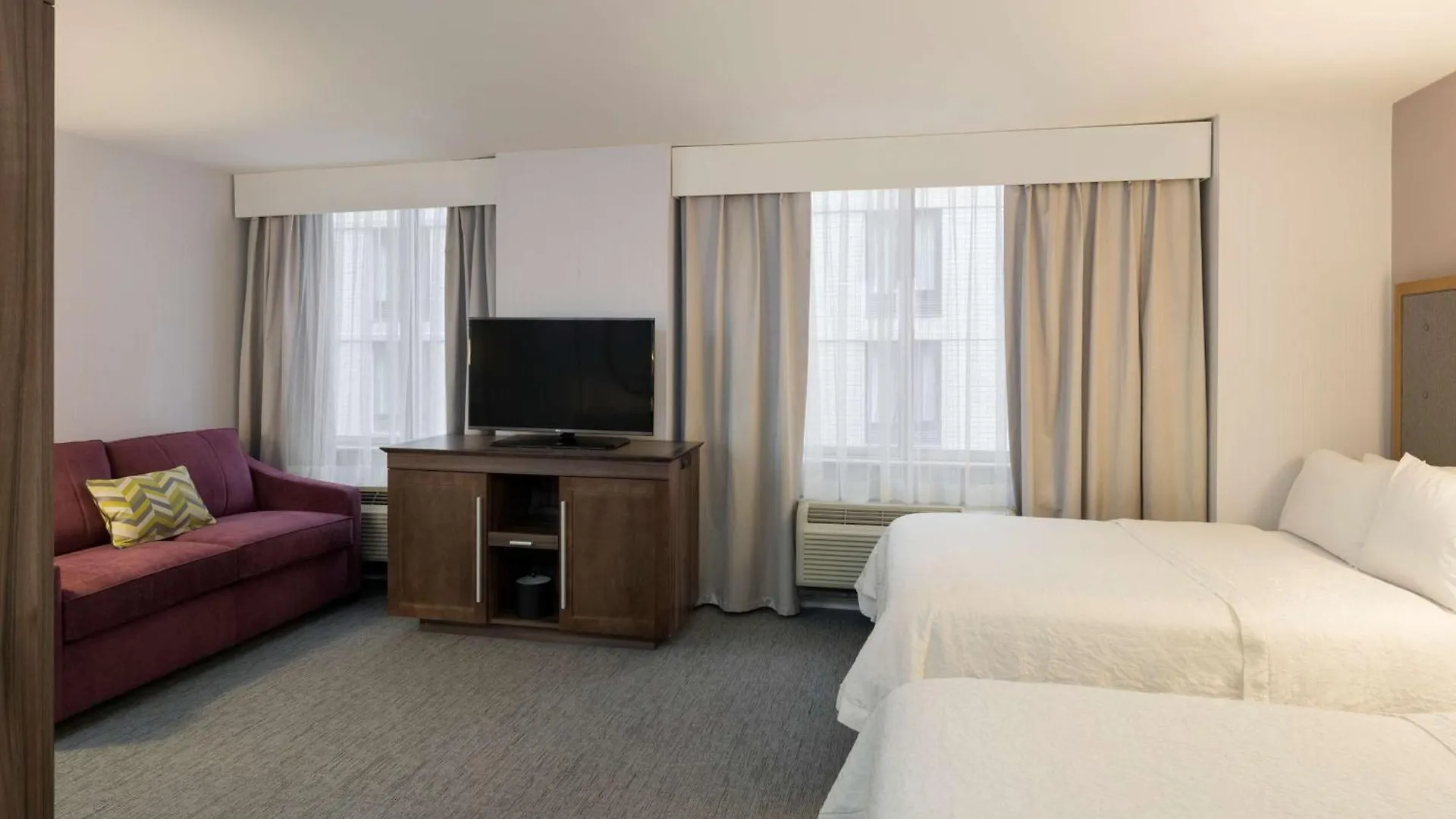 מלון ניו יורק Hampton Inn Manhattan - Times Square South